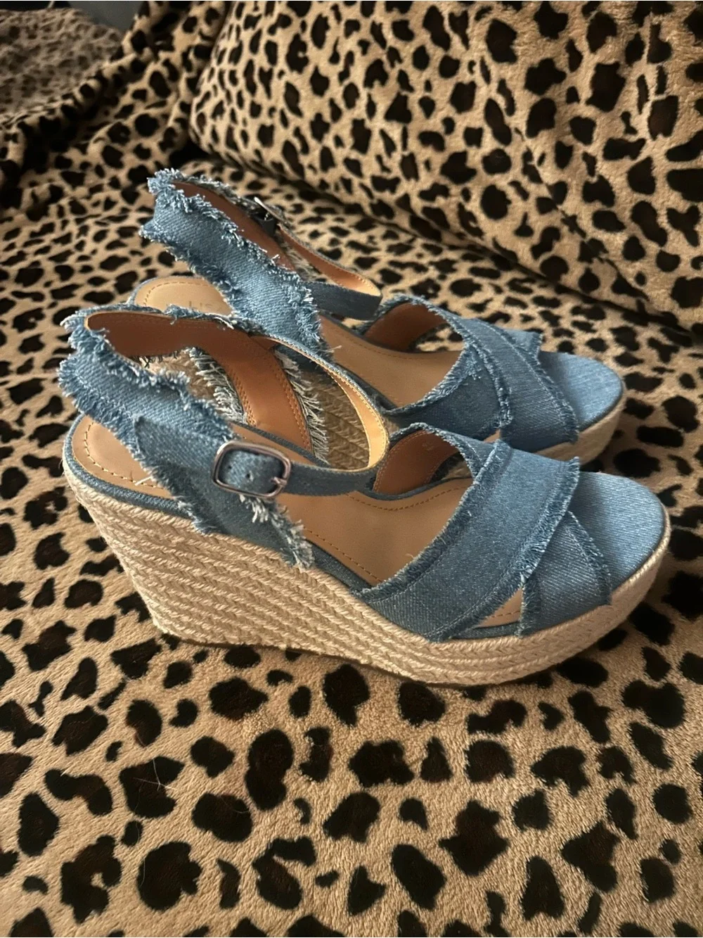 Comfortable Denim Crisscross Espadrille Wedge Sandals - Blue